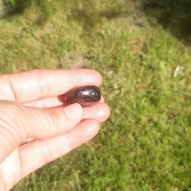 Pierre roulée en Hypersthène