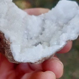 Morceau de géode de Quartz / Cristal de Roche